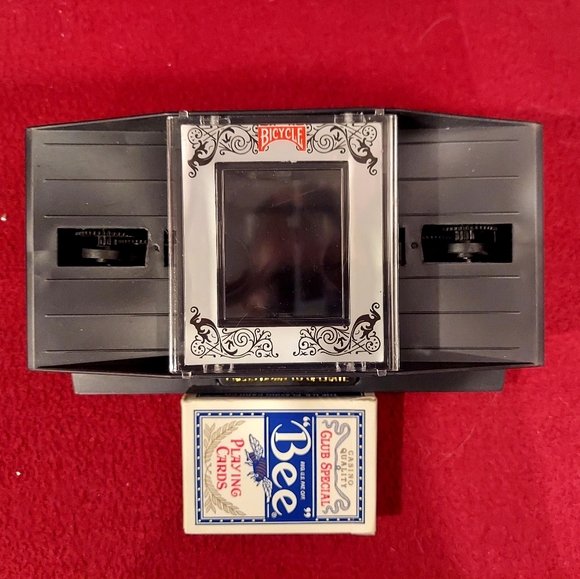 BICYCLE Games New Bicycle Automatic Playing Card Shuffler Push